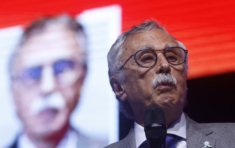 Lugones elimina las residencias y escala la crisis del Garrahan