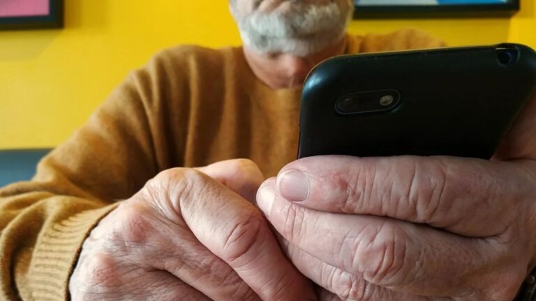 Falsos empleados del PAMI estafaron a un jubilado y le vaciaron la cuenta