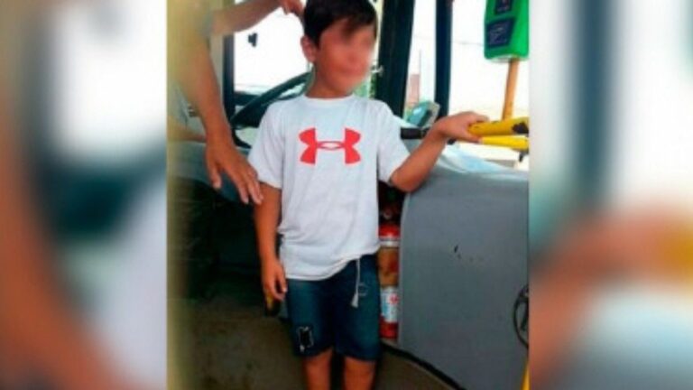 Alto Comedero: hallaron a un niño perdido durmiendo en un colectivo