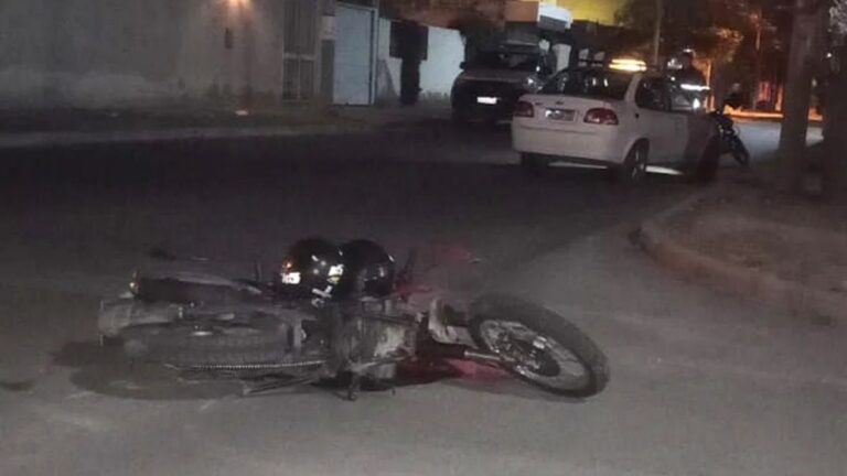 Motociclista en grave estado luego de embestir una joven en Libertador