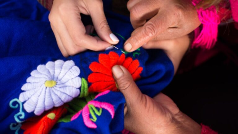 Artesanos molestos con el municipio por la reducción de días del Paseo de Invierno