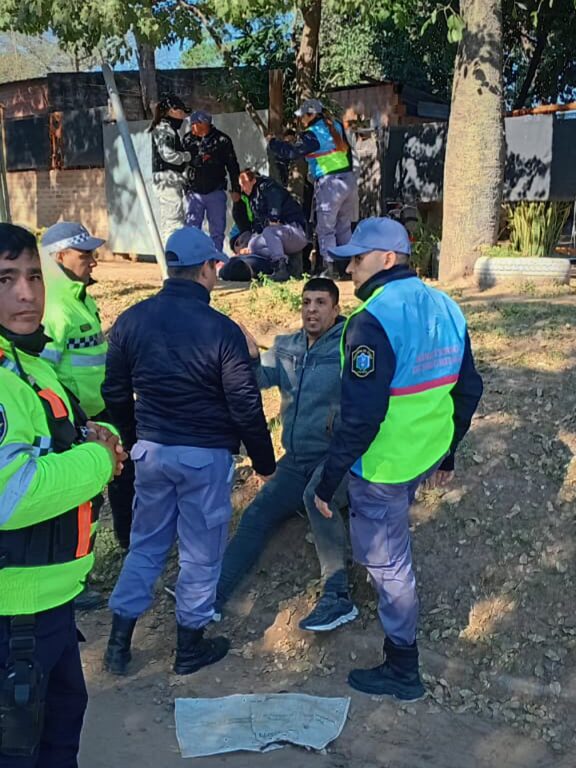 Andaban sin casco, en contramano y agredieron a un inspector frente al Domo del Centenario