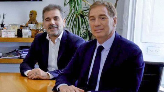 Fiebre de sábado por la lista: 12 horas con los políticos «dando la vida por un cargo»