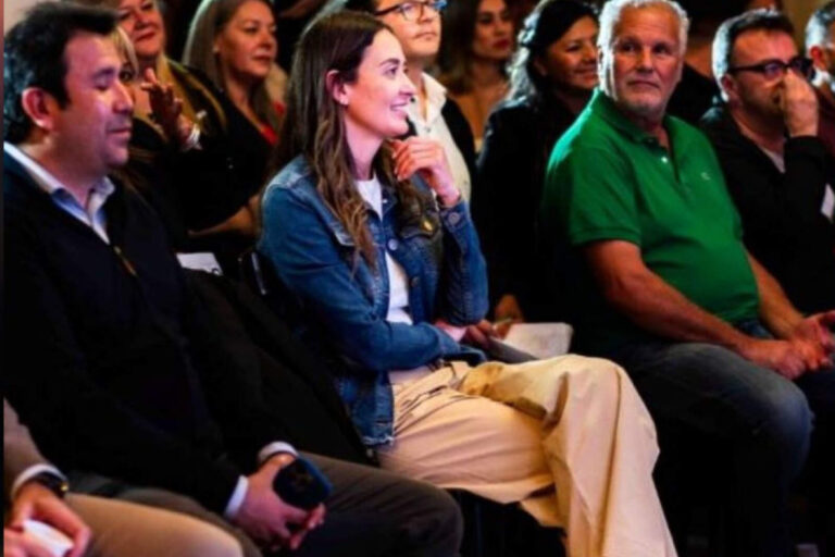 Evelín Barroso dijo presente en Marcos Juárez en la previa a la Derecha Fest