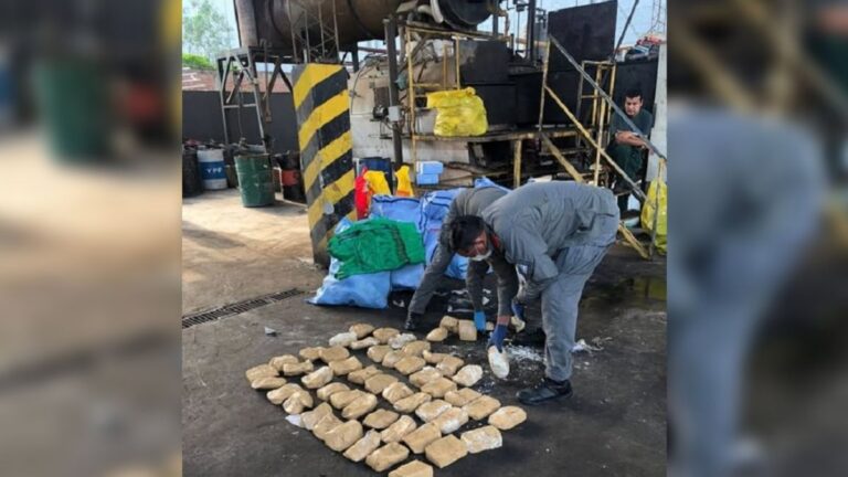 Tres policías salteños fueron suspendidos por el cambio de plastilina por cocaína