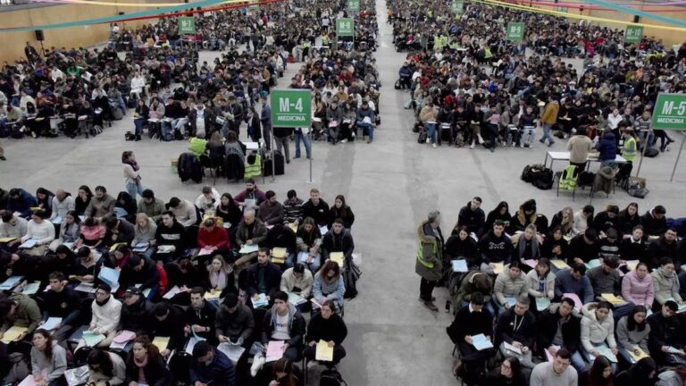 Ecuador se involucra en la investigación de exámenes de residencias y pidió que el hecho «no sea utilizado para fomentar la xenofobia»