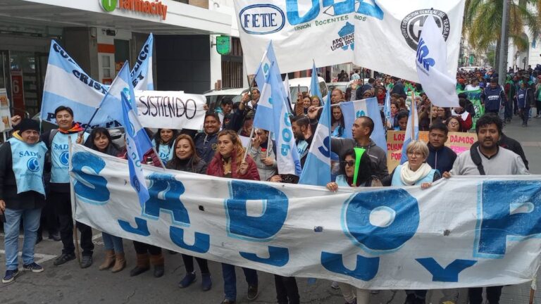 Docentes privados de Jujuy se sumaron al paro para exigir mejores salarios