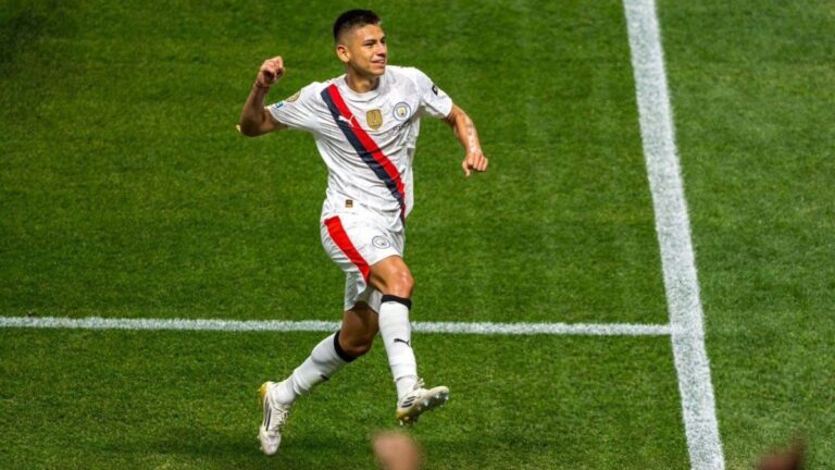 El Diablito Echeverri podría dejar Manchester City: dónde podría estar su futuro