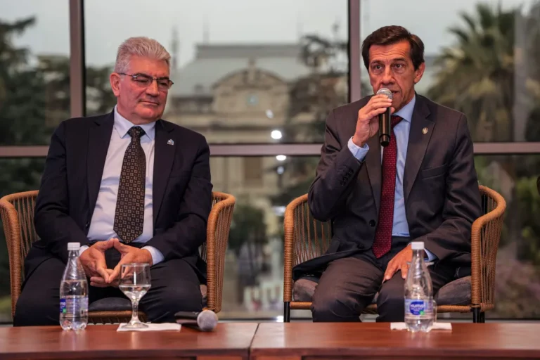 Sadir rubricó una carta de intención con el Servicio Geológico Minero Argentino