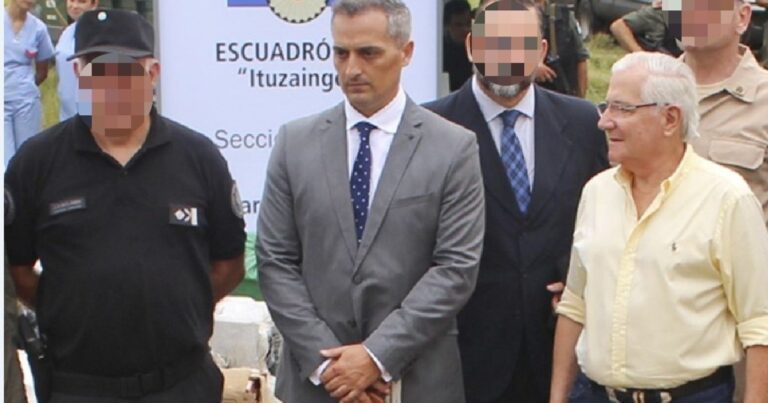 Creía que su mujer lo engañaba y ordenó escuchas a su teléfono y al del supuesto amante: lo condenaron