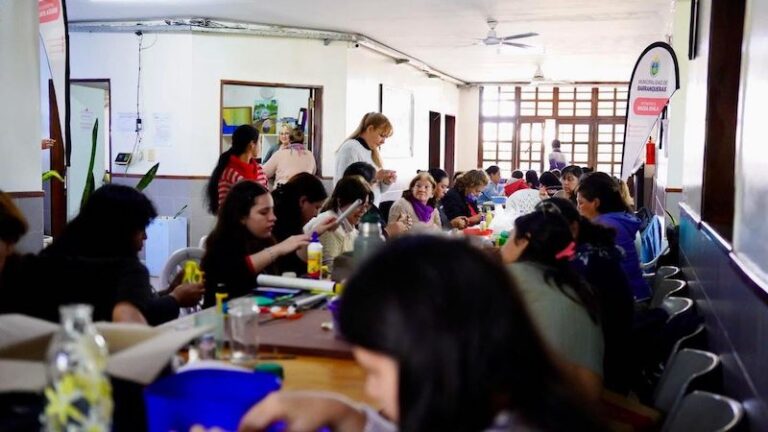 Barranqueras continúa brindado los talleres gratuitos de formación