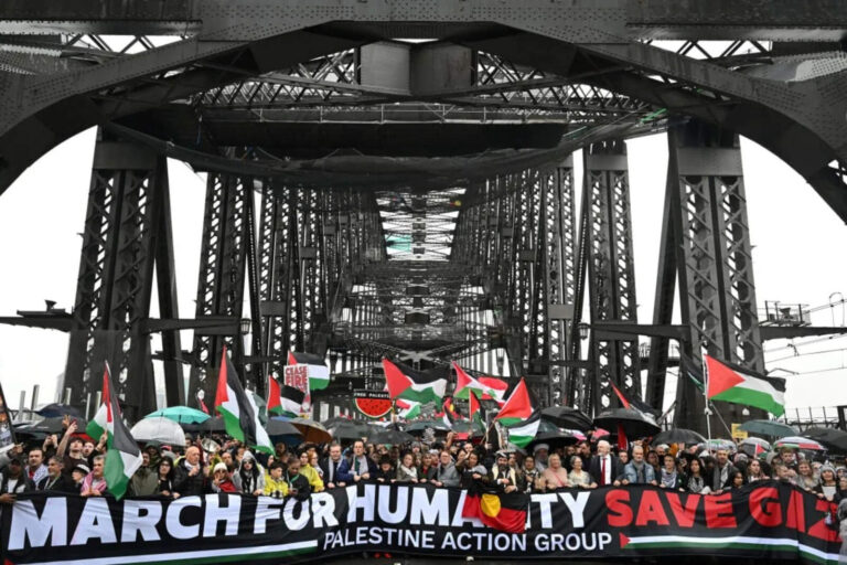 Australia: miles de idiotas funcionales a Hamas hacen una marcha por Gaza