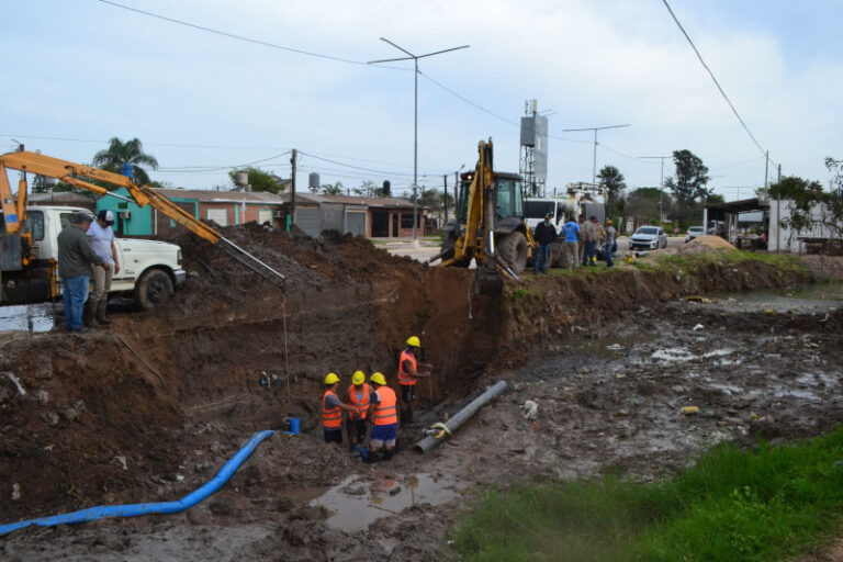 SAMEEP reestableció el servicio de agua potable en Villa Luzuriaga