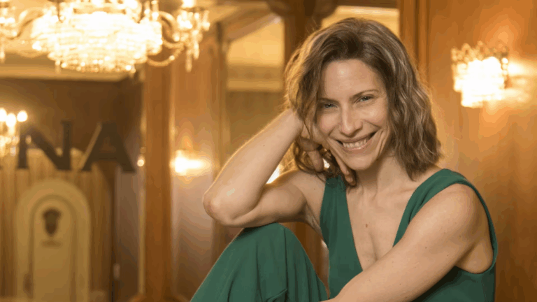 Elena Roger en concierto, el show estelar de apertura en la Feria del Libro en Jujuy