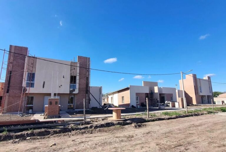 Plan Provincial de Viviendas: avanza el sueño de la casa propia en Sáenz Peña