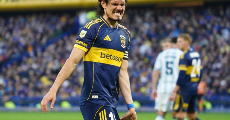 Por qué Russo cambió a último momento y puso a Cavani de titular en Boca frente a Racing: la influencia de Riquelme en la decisión