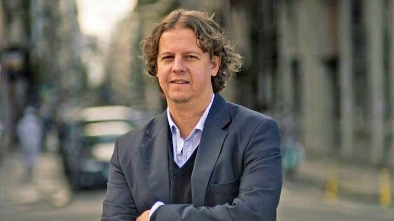 Christian Castillo, socialista y profesor universitario, se postula a legislador bonaerense