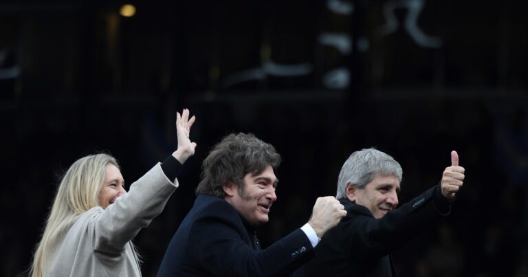 «Luis Caputo, el mejor Ministro de Economía de la historia por lejos»: la reacción de Javier Milei por el dato de inflación de julio