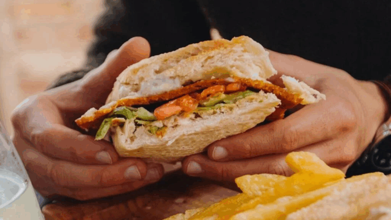 Más de 20 comercios jujeños serán parte de la «Noche de los Sándwiches»