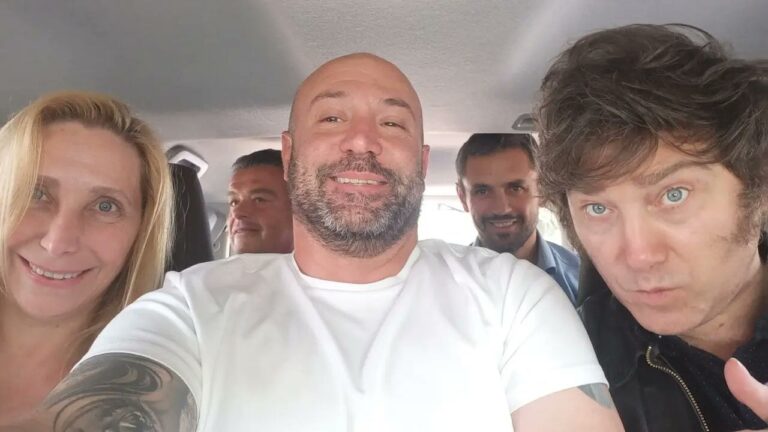 El caso de las presuntas coimas cayó como un balde de agua fría en La Libertad Avanza y complicó la campaña bonaerense