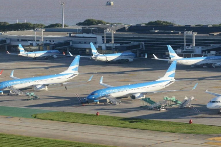 Vuelos en Argentina: el Gobierno eliminó burocracia y mejoró la asignación de slots