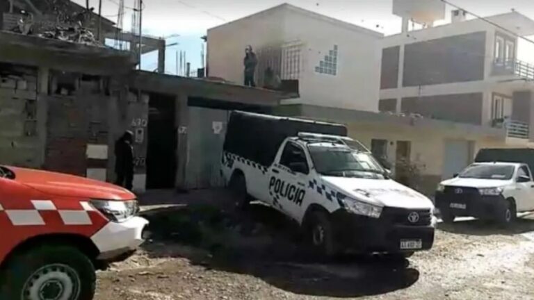 Fue apuñalado, se desvaneció en la calle y por el hecho, hay cinco demorados