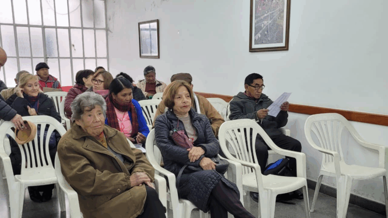 Jubilados jujeños se reunieron para analizar el delicado momento que atraviesan