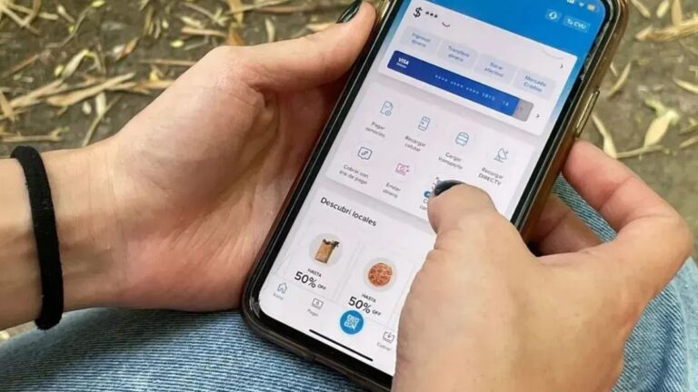 Denunció a una mujer que conoció en un bar por el robo de 1.4 millones de pesos