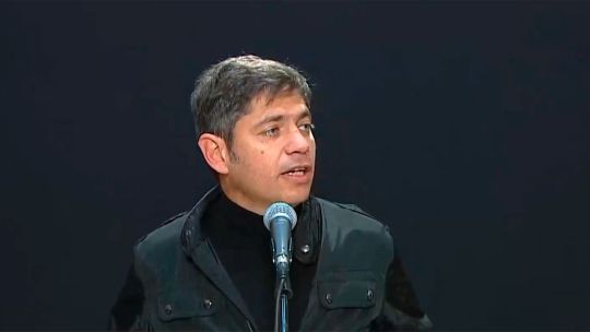 Kicillof dijo que sigue esperando el llamado de Milei: «Que se baje del pedestal»