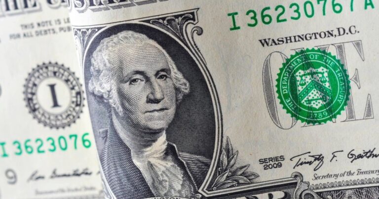 El BBVA recalcula: prevé un dólar más alto para fin de año y que las tasas no bajarán