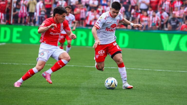 Instituto venció a Argentinos en Córdoba con dos penales y tomó aire en el Clausura