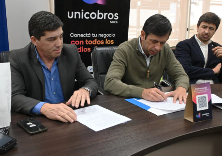 La Cámara de Comercio de Resistencia y Unicobros firman alianza estratégica comercial