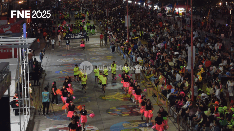 El desfile «Bienvenida Primavera» marcó el inicio de la FNE 2025