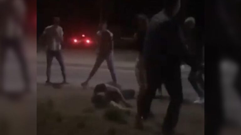 Un joven fue atacado por una patota y se encuentra internado en grave estado