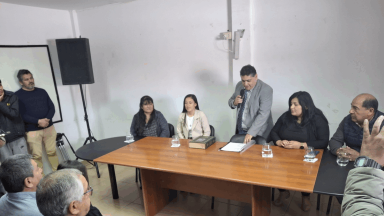 Funcionarios de Monterrico siguen sin rendir cuentas