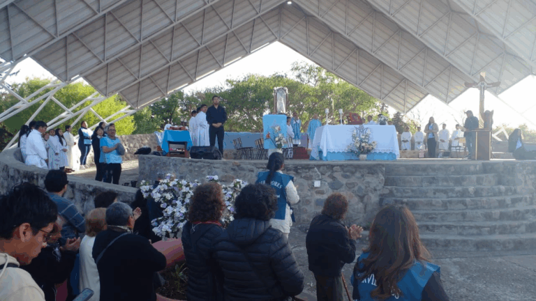 Con la primera peregrinación, dieron inicio las honras a la Virgen de Río Blanco