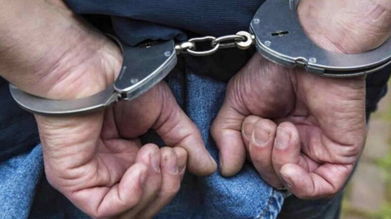 Un hombre vinculado a múltiples delitos, como robos y estafas, fue detenido