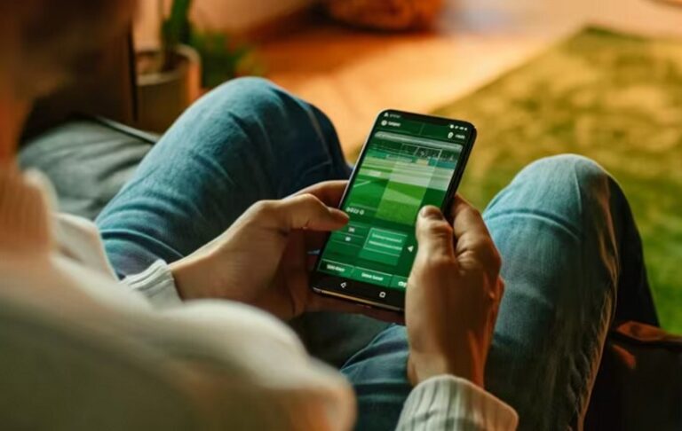 Ciberludopatía juvenil: es ley la prohibición a menores en el acceso y participación en todo sitio de apuestas