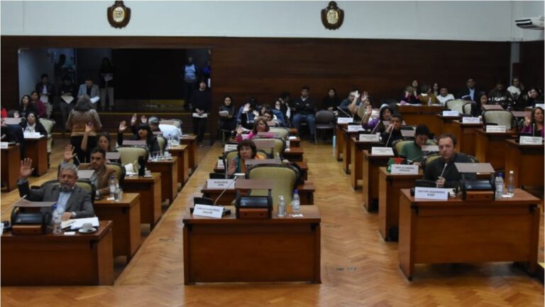 Legislatura en la mira: «No tratan temas de importancia»