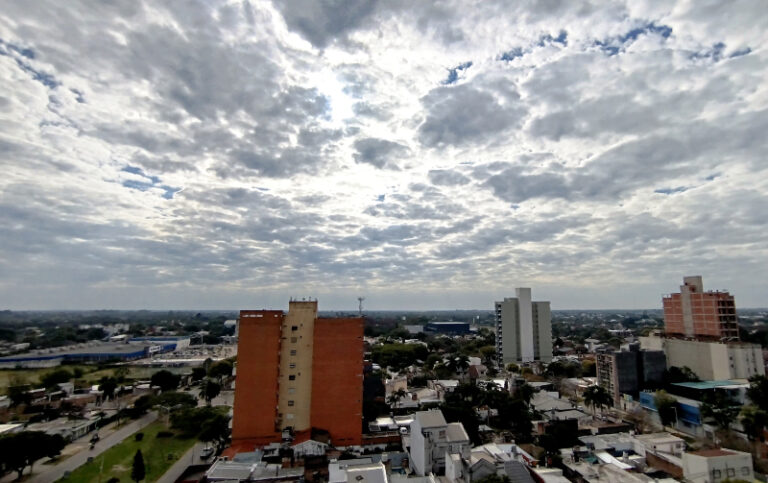 El calor dará tregua hasta el viernes, las temperaturas máximas no superarán los 25