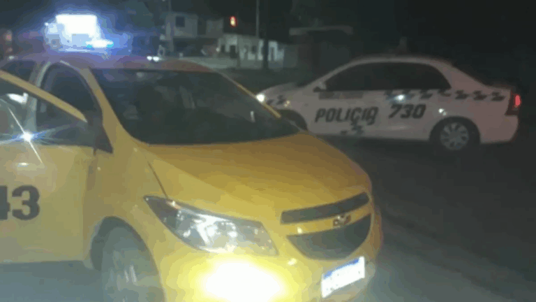 A punta de cuchillo, asaltaron a un taxista en Alto Comedero