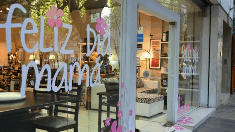 Habrá promos y descuentos por el Día de la Madre en comercios jujeños