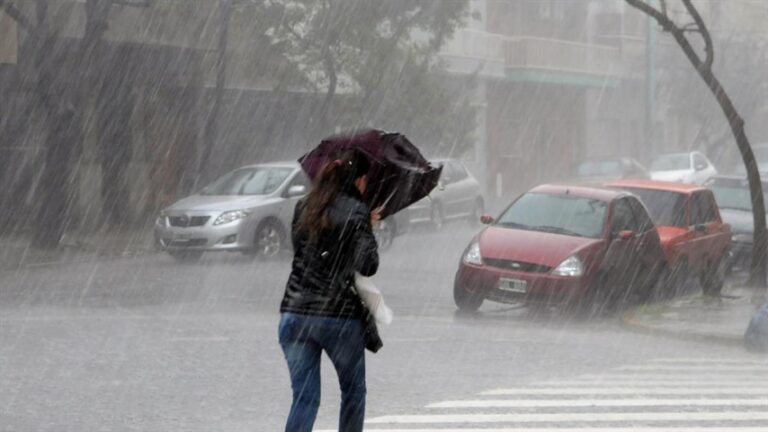 El fin de semana largo terminará con lluvias y tormentas luego de un caluroso sábado