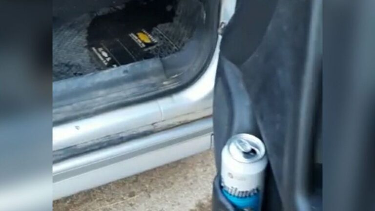 Chocó vehículos estacionados, se fugó y luego abandonó su auto: encontraron latas de cerveza