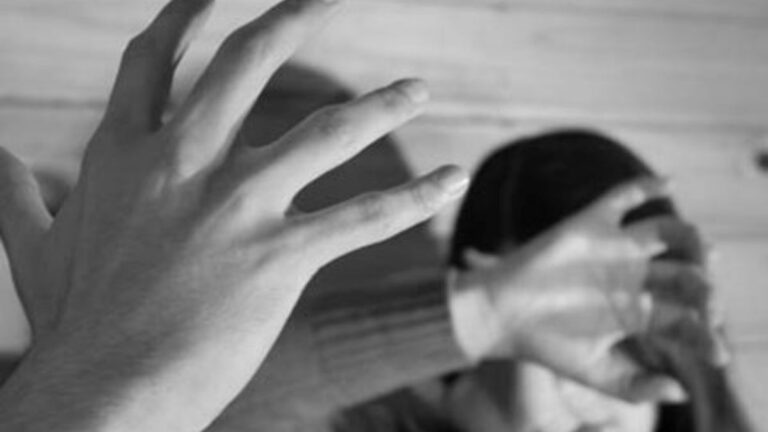 Tenía perimetral, entró a la casa de su madre e intentó robarle a su hermana