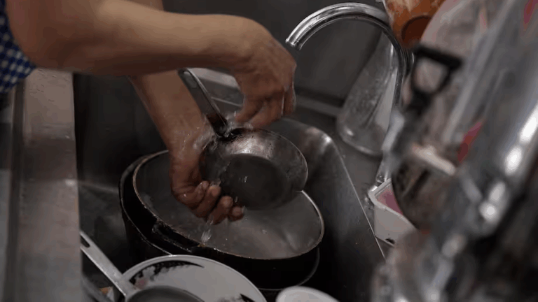 Esquivas respuestas del ministro de Turismo sobre la asistencia a emprendedores de Yala