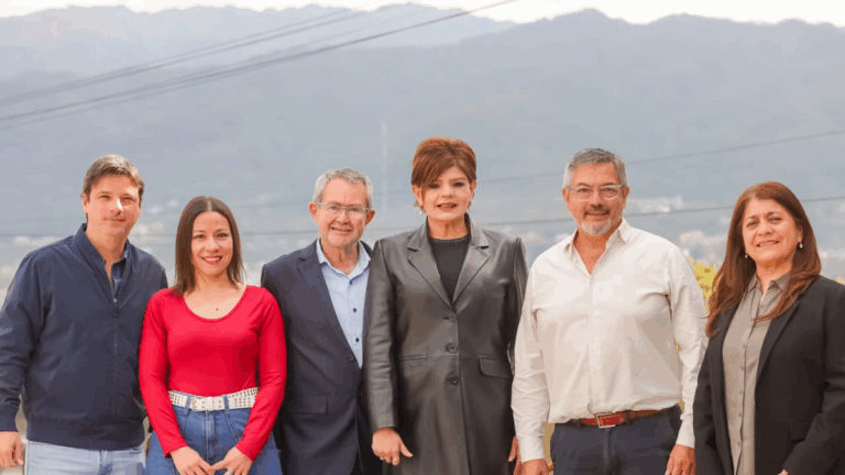 «Los candidatos de Morales y Sadir son funcionarios que no dieron respuestas a los jujeños»