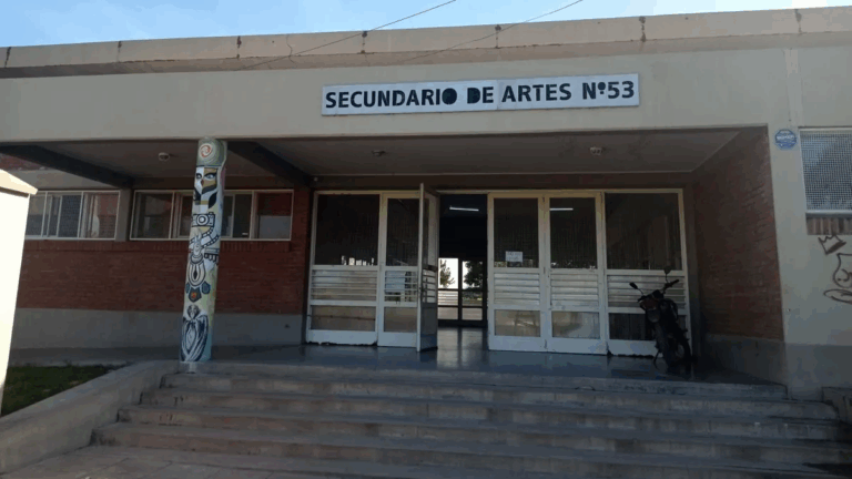 Secundario de Artes Visuales: docentes reclaman por estabilidad laboral