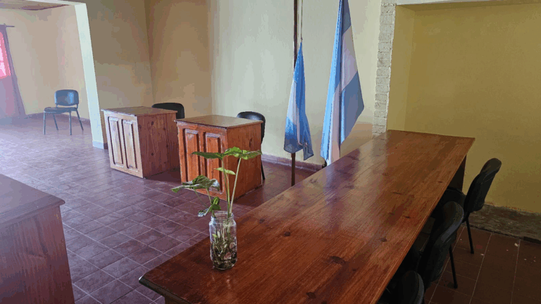 Otra semana sin quórum ni sesión en Monterrico