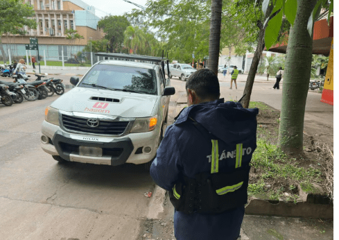 El Municipio recuerda la prohibición de estacionar a la izquierda en el microcentro